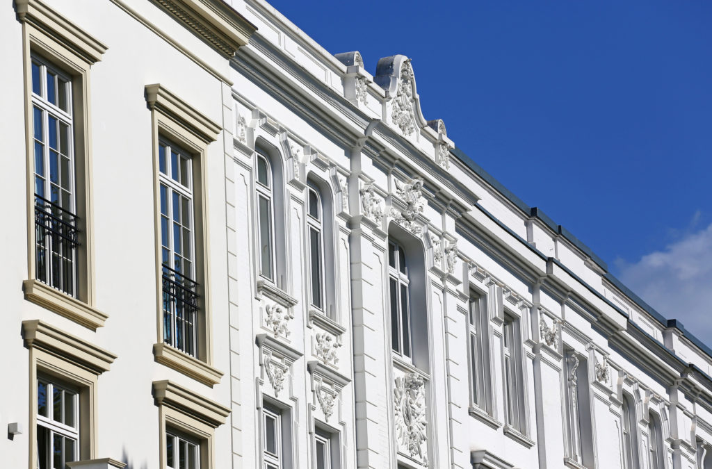 Gründerzeit-Fassade eines Zinshauses in Hamburg